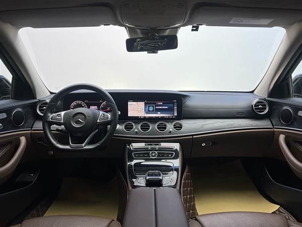 奔驰E级 2017款 E 200 L 运动型 4MATIC