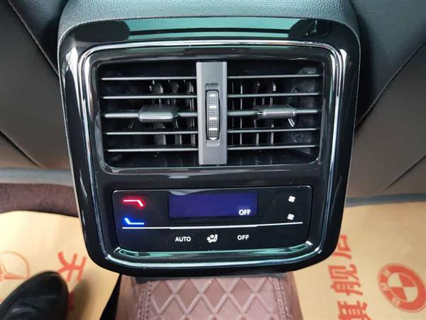 帕萨特 2023款 330TSI 星空精英版