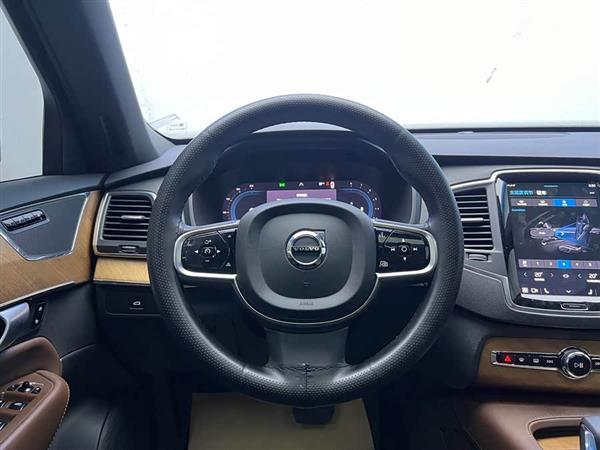 沃尔沃XC90 2024款 B5 智行豪华版 5座