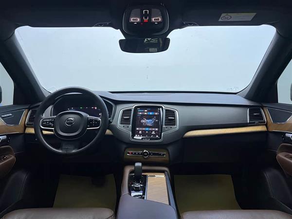 沃尔沃XC90 2024款 B5 智行豪华版 5座