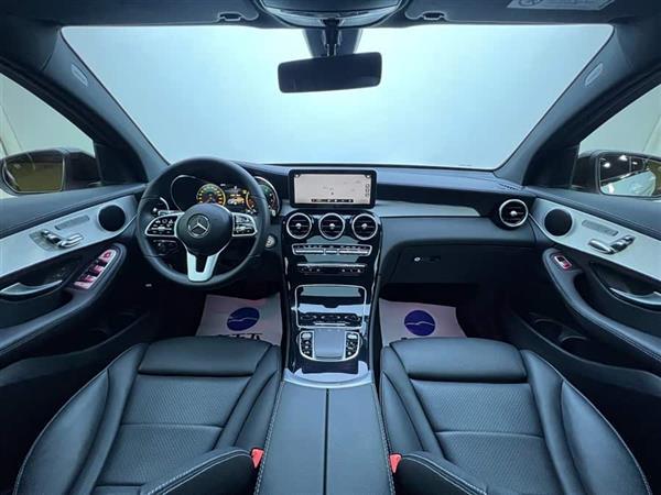 奔驰GLC轿跑 2022款 改款 GLC 260 4MATIC 轿跑SUV