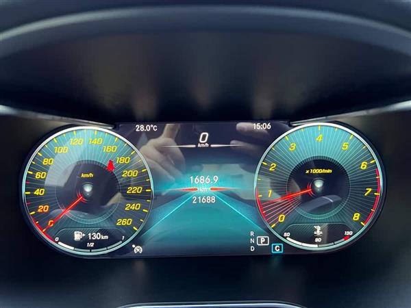 奔驰GLC轿跑 2022款 改款 GLC 260 4MATIC 轿跑SUV