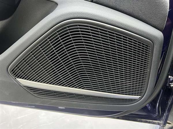 奥迪S4 2023款 S4 3.0TFSI