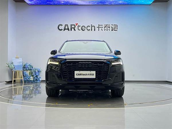 奥迪Q7 2024款 45 TFSI quattro S line运动型