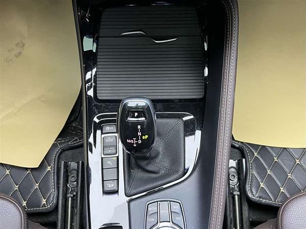 宝马X1 2020款 xDrive25Li 尊享型