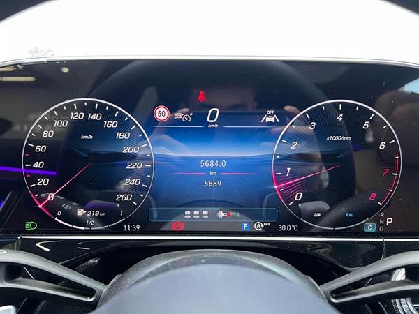 奔驰E级 2024款 E 300 L 豪华型