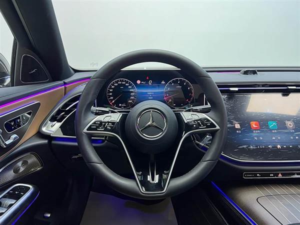 奔驰E级 2024款 E 300 L 豪华型