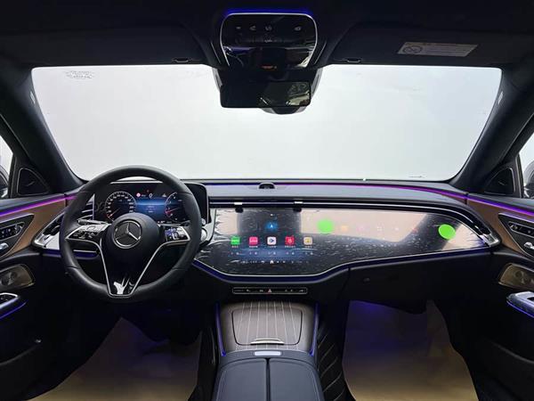 奔驰E级 2024款 E 300 L 豪华型