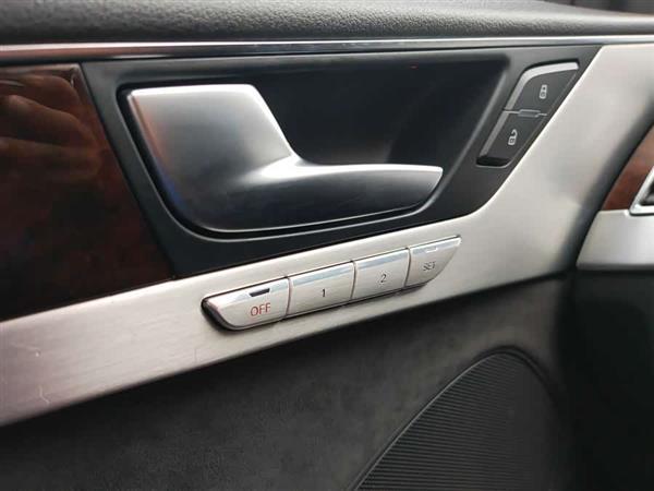 奥迪A8 2013款 A8L 45 TFSI quattro豪华型