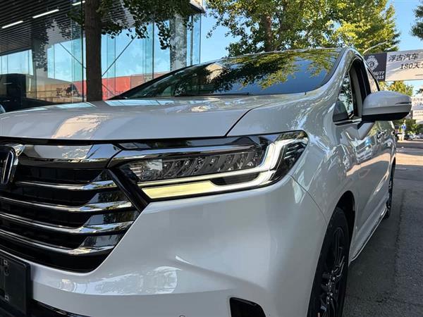 奥德赛 2022款 2.0L e:HEV 锐·耀享版