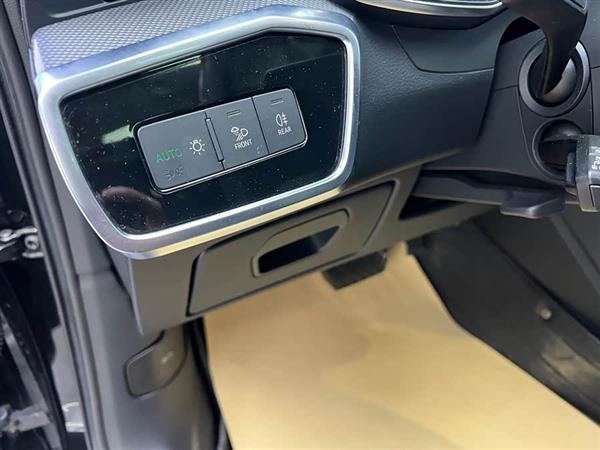 奥迪A6L 2020款 40 TFSI 豪华动感型