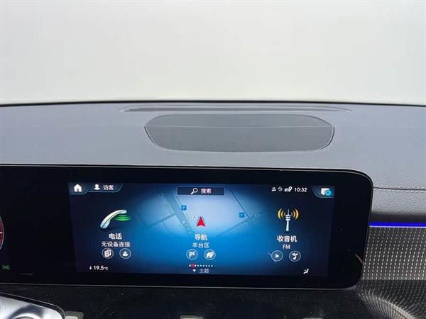 奔驰GLB 2023款 GLB 220 动感型