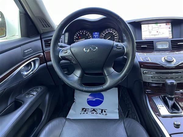 英菲尼迪Q70 2013款 Q70L 2.5L 舒适版