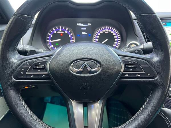 英菲尼迪Q60 2017款 S 2.0T 豪华运动版