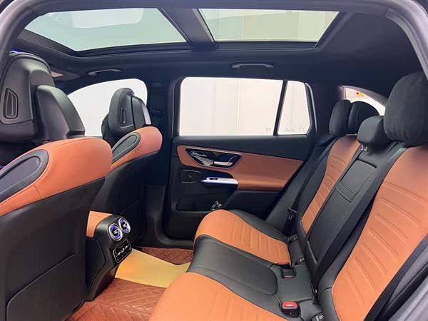 奔驰GLC 2024款 GLC 300 L 4MATIC 动感型 5座