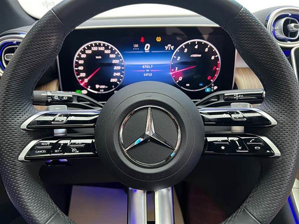 奔驰GLC 2024款 GLC 300 L 4MATIC 动感型 5座