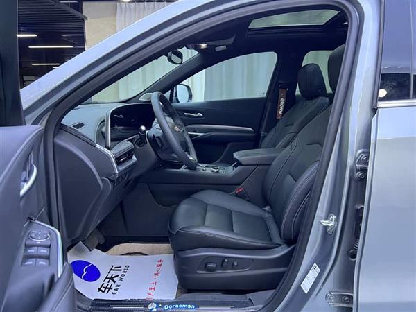 凯迪拉克XT4 2024款 28T 两驱豪华型