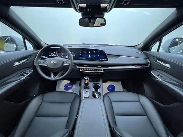 凯迪拉克XT4 2024款 28T 两驱豪华型