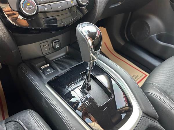 奇骏 2019款 2.0L CVT智联舒适版 2WD