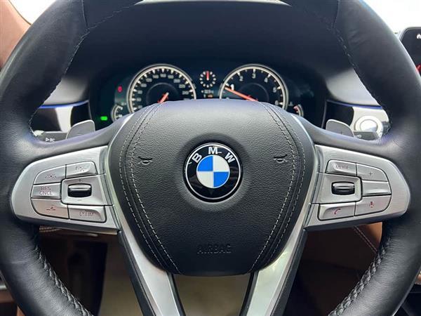宝马7系 2018款 750Li xDrive M运动套装