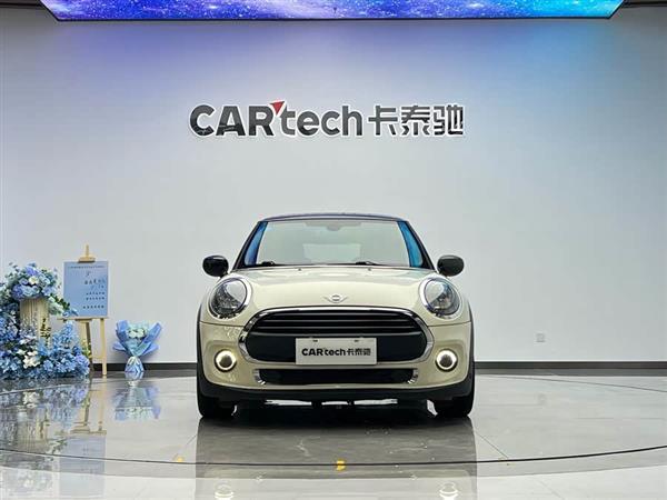 MINI 2020款 1.5T COOPER 经典派 三门绝色版