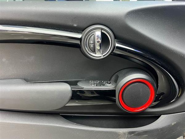 MINI 2020款 1.5T COOPER 经典派 三门绝色版
