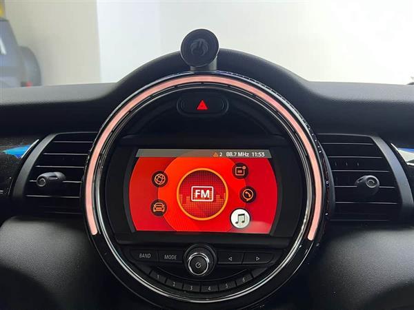 MINI 2020款 1.5T COOPER 经典派 三门绝色版