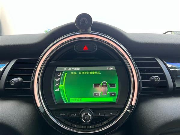 MINI 2020款 1.5T COOPER 经典派 三门绝色版