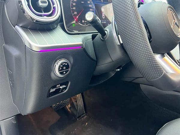 奔驰C级 2024款 C 260 L 运动版