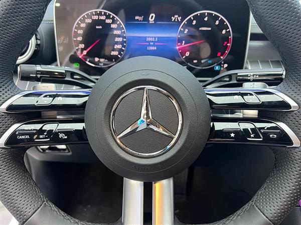 奔驰C级 2024款 C 260 L 运动版