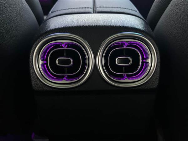 奔驰C级 2024款 C 260 L 运动版