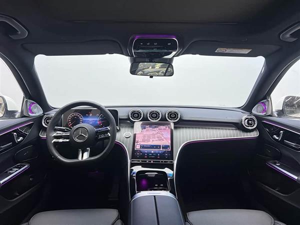 奔驰C级 2024款 C 260 L 运动版