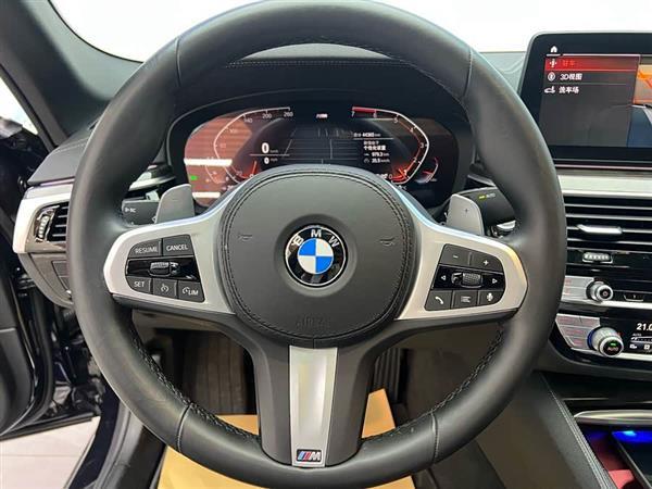 宝马5系 2022款 530Li 尊享型 M运动套装