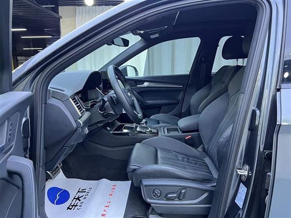 奥迪Q5L 2023款 40T 豪华动感型