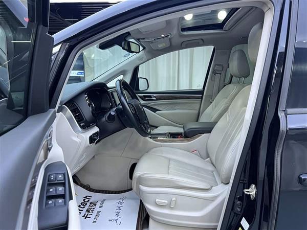 传祺M8 2018款 320T 尊贵版