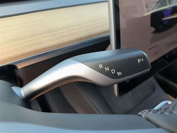 Model Y 2022款 改款 后轮驱动版