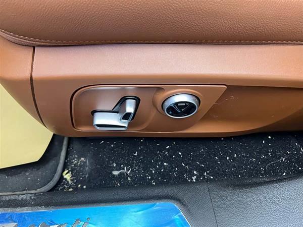 Levante 2022款 2.0T GT锋芒版