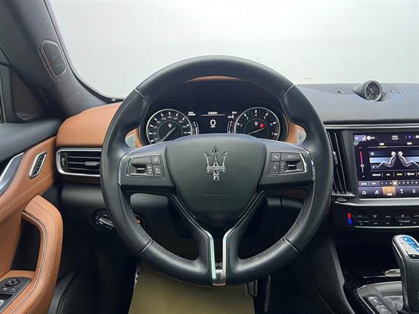 Levante 2022款 2.0T GT锋芒版