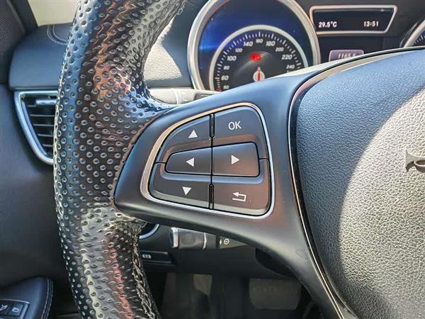 奔驰GLE轿跑 2015款 GLE 320 4MATIC 轿跑SUV