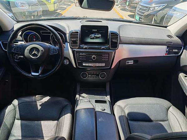 奔驰GLE轿跑 2015款 GLE 320 4MATIC 轿跑SUV
