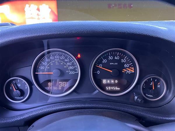 牧马人 2016款 3.0L Sahara 75周年致敬版
