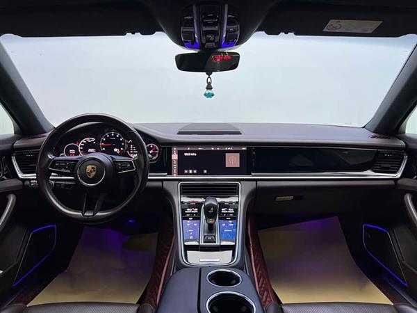 Panamera 2021款 Panamera 行政加长版 2.9T
