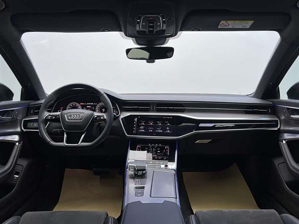 奥迪A6L 2021款 55 TFSI quattro 尊享动感型