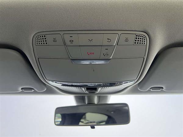奔驰C级 2019款 改款 C 260 L 运动版