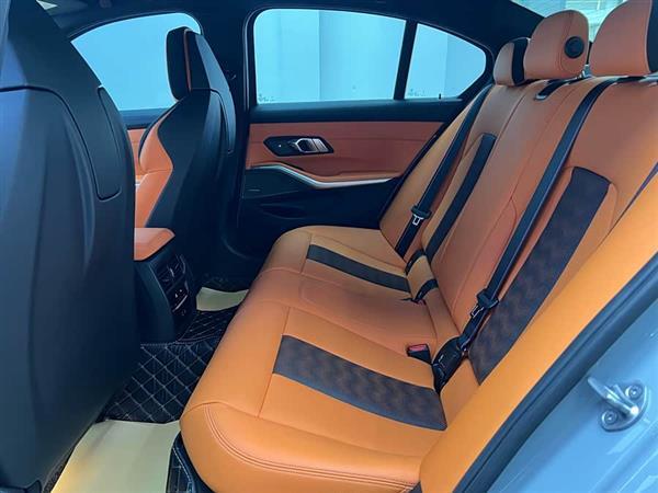 宝马M3 2023款 M3四门轿车 M xDrive 雷霆版