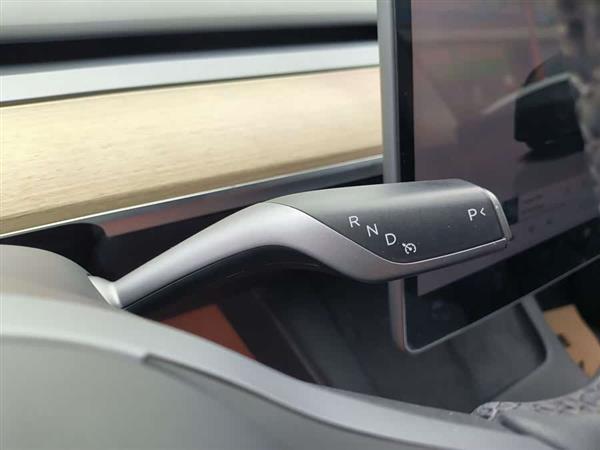 Model Y 2022款 改款 后轮驱动版