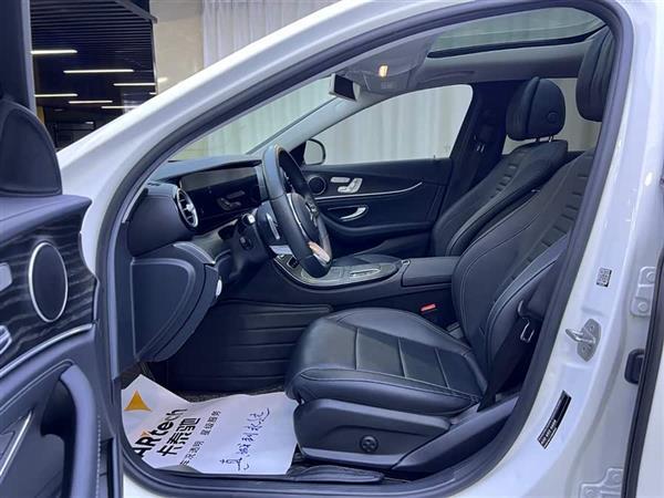 奔驰E级 2020款 改款 E 300 L 运动时尚型