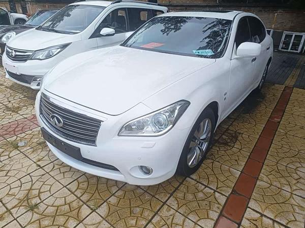 英菲尼迪Q70 2013款 Q70L 2.5L 舒适版