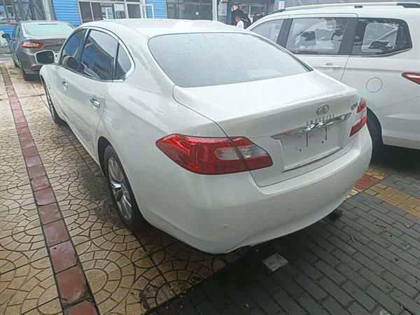 英菲尼迪Q70 2013款 Q70L 2.5L 舒适版