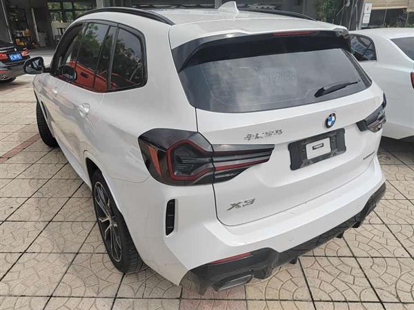 宝马X3 2022款 改款二 xDrive30i 领先型 M曜夜套装